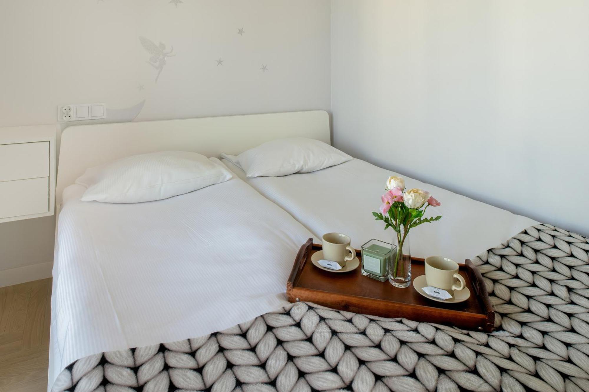 With Balcony And Parking By Renters Krakau