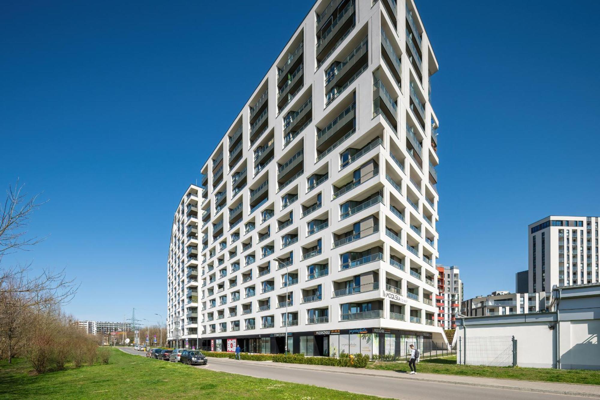 With Balcony And Parking By Renters Krakau