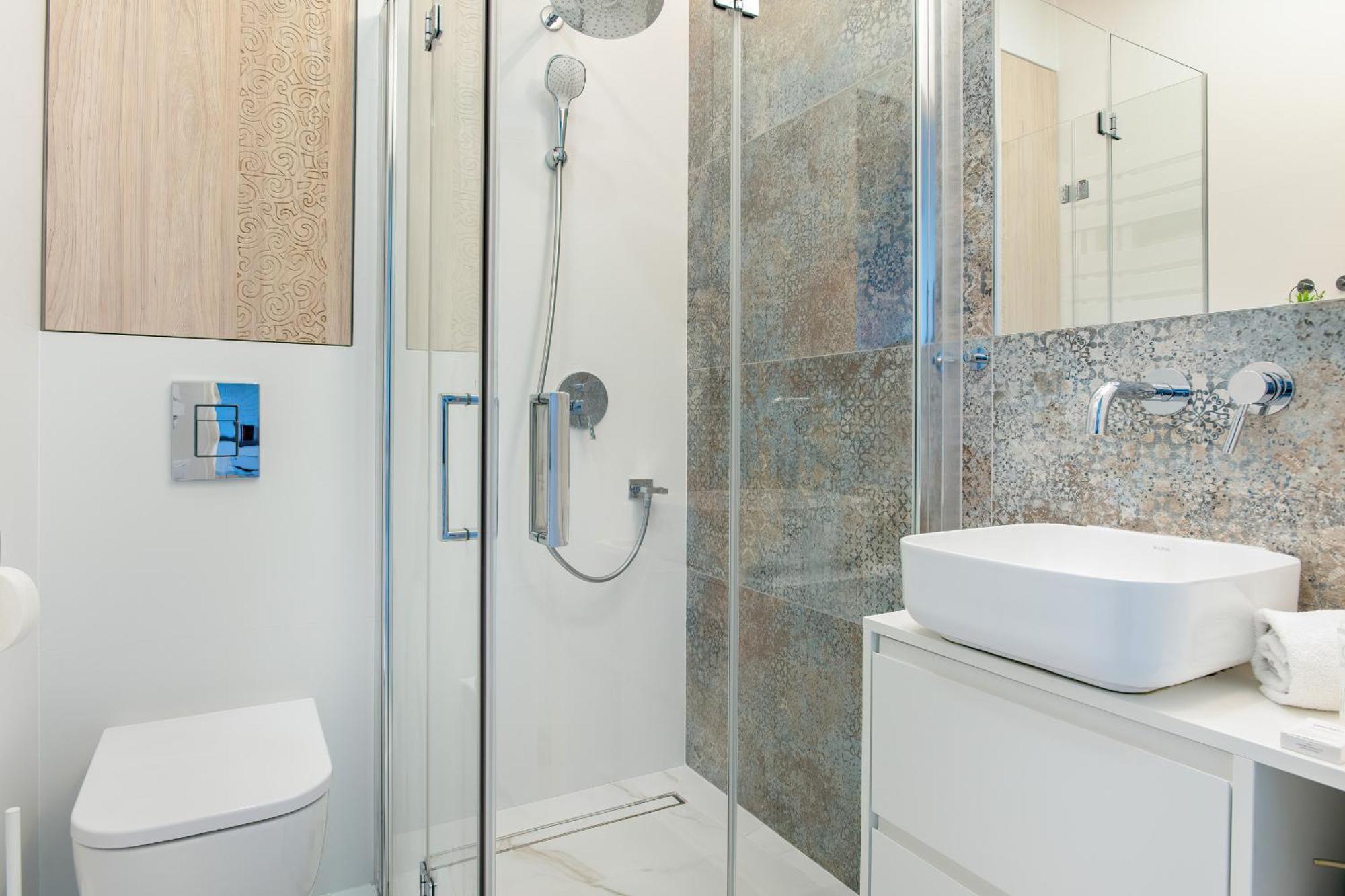 With Balcony And Parking By Renters Apartment